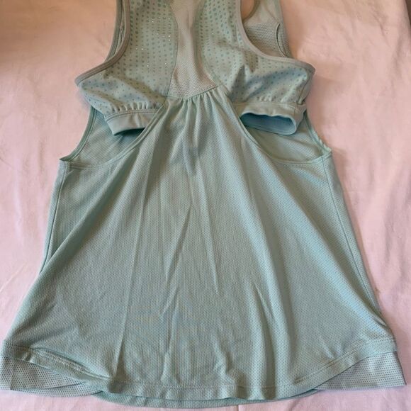 Athleta XXS, Lt Green Tank with Built in Bra - Picture 5 of 6